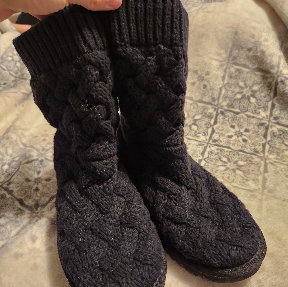 Ugg knit boots